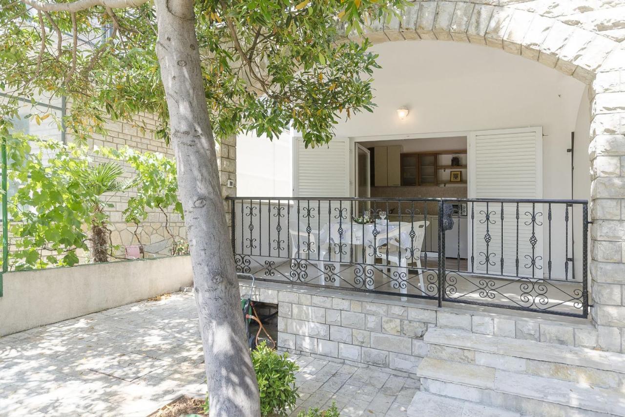 Apartments Karolina فوديس المظهر الخارجي الصورة