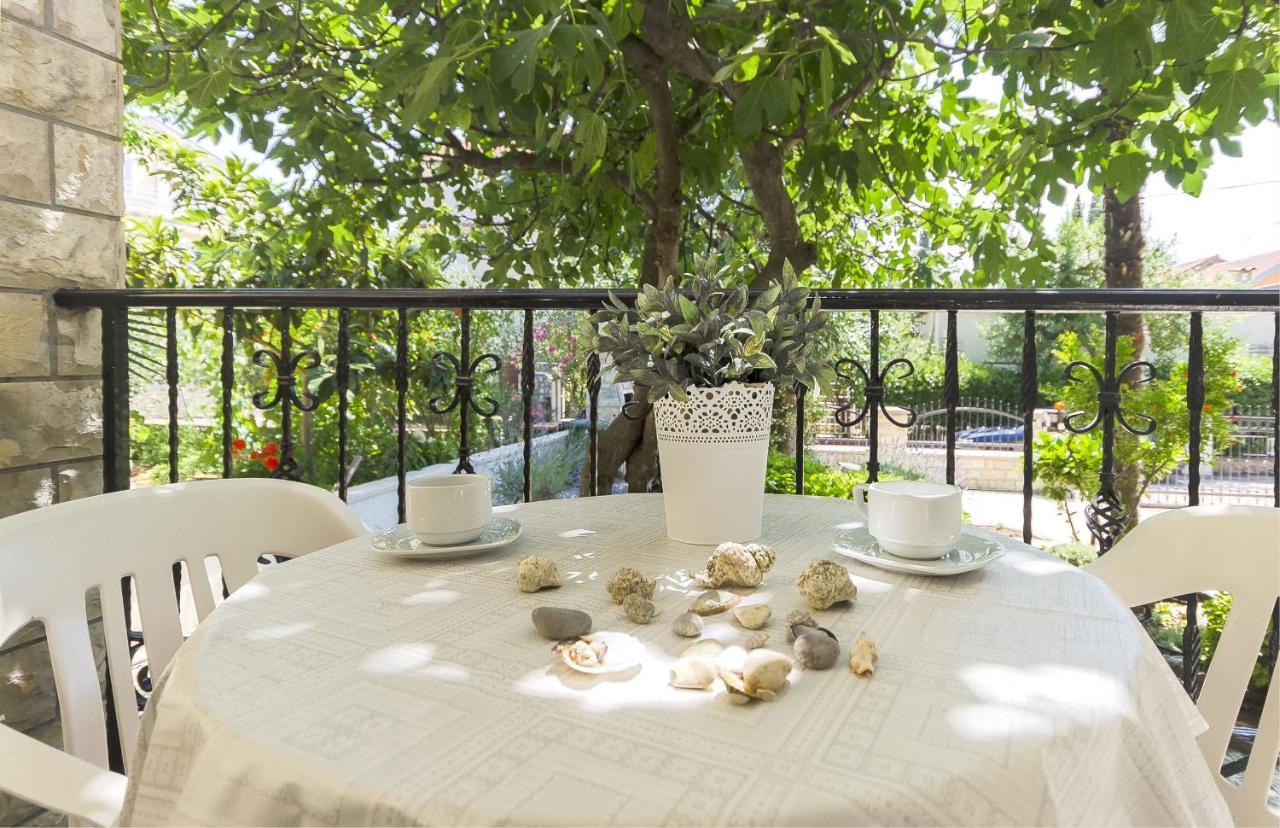 Apartments Karolina فوديس المظهر الخارجي الصورة